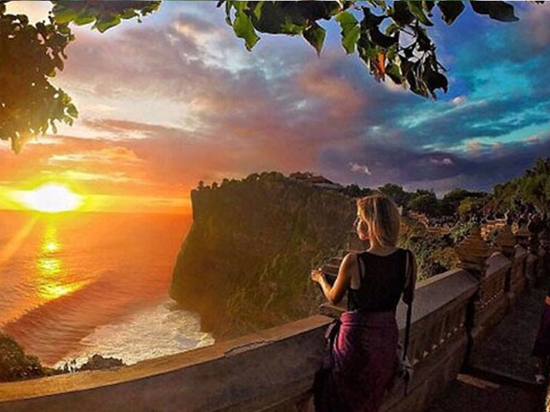 Uluwatu Sunset and Kecak Tour